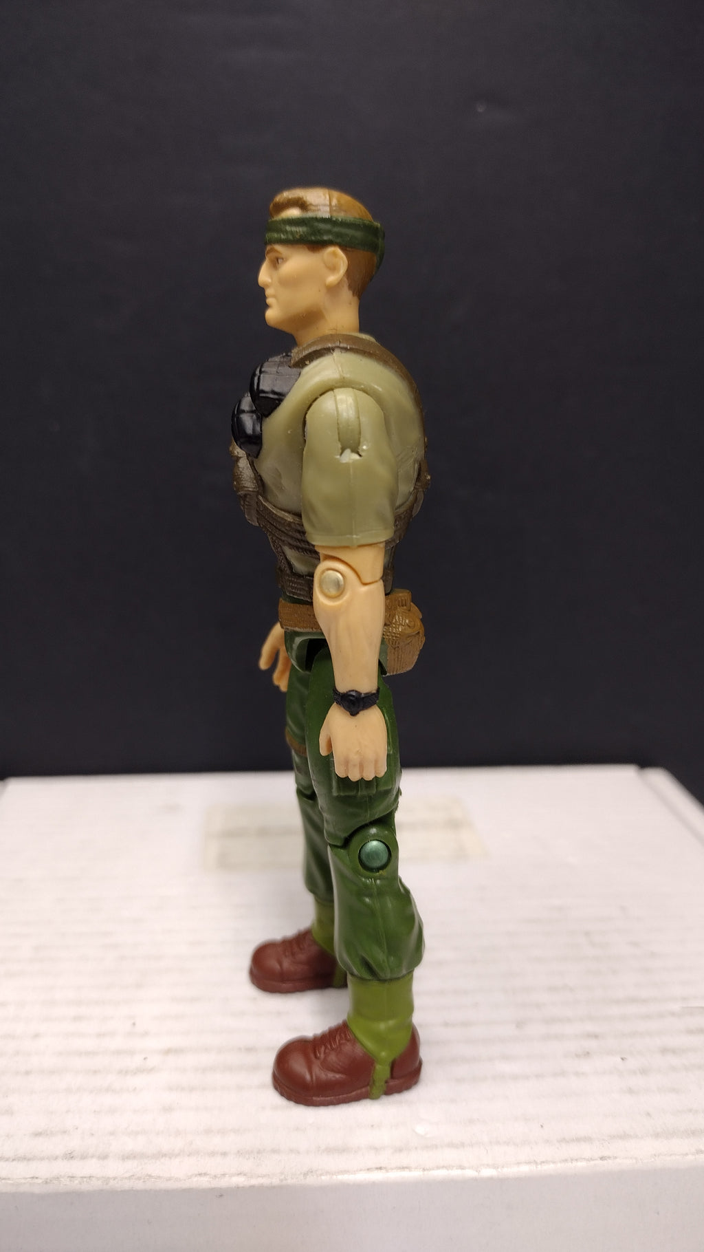 Vintage 1994 G.I. Joe: Sgt Savage  4" Action Figure Hasbro