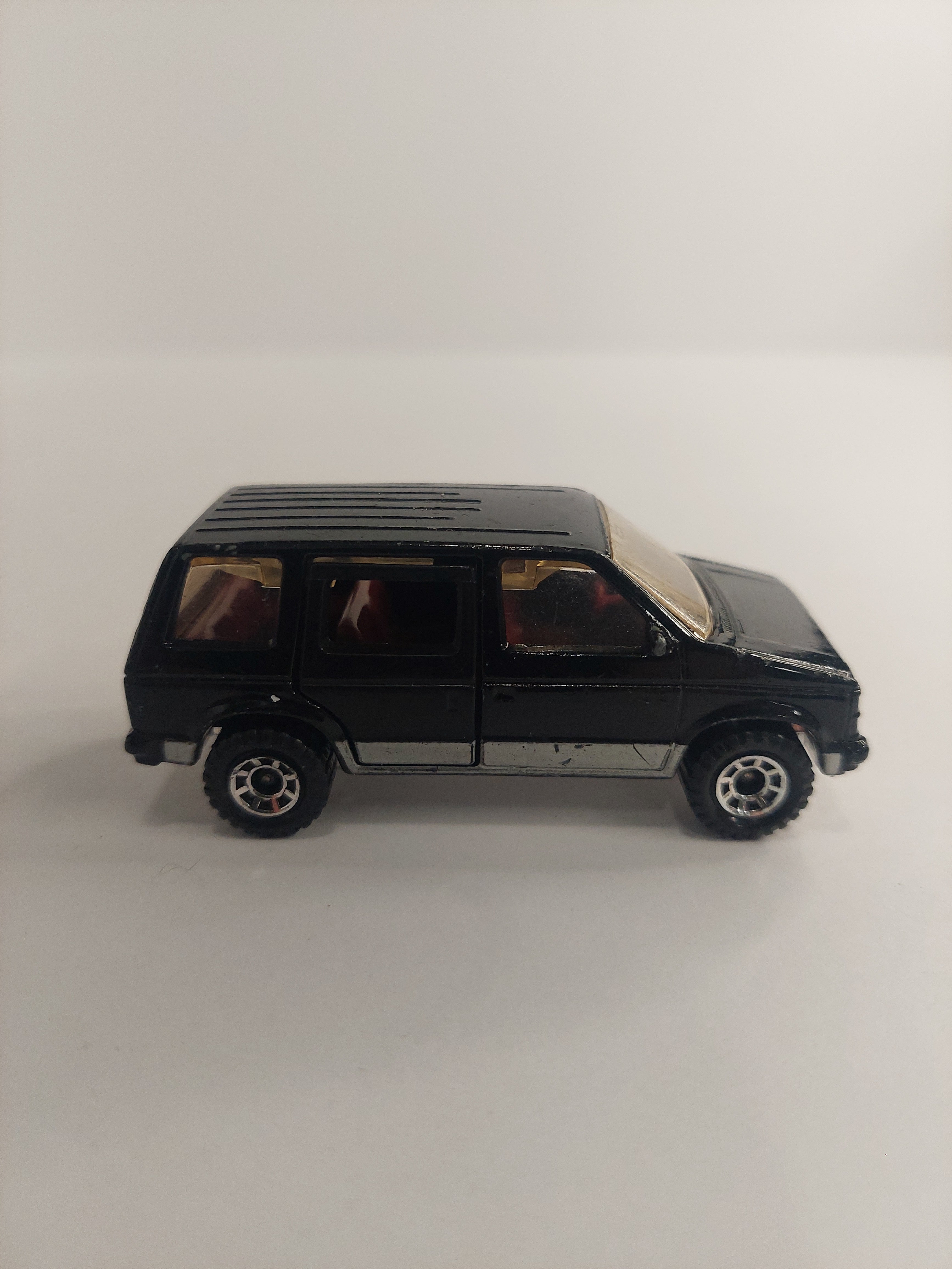 Vintage Matchbox 1984 Dodge Caravan