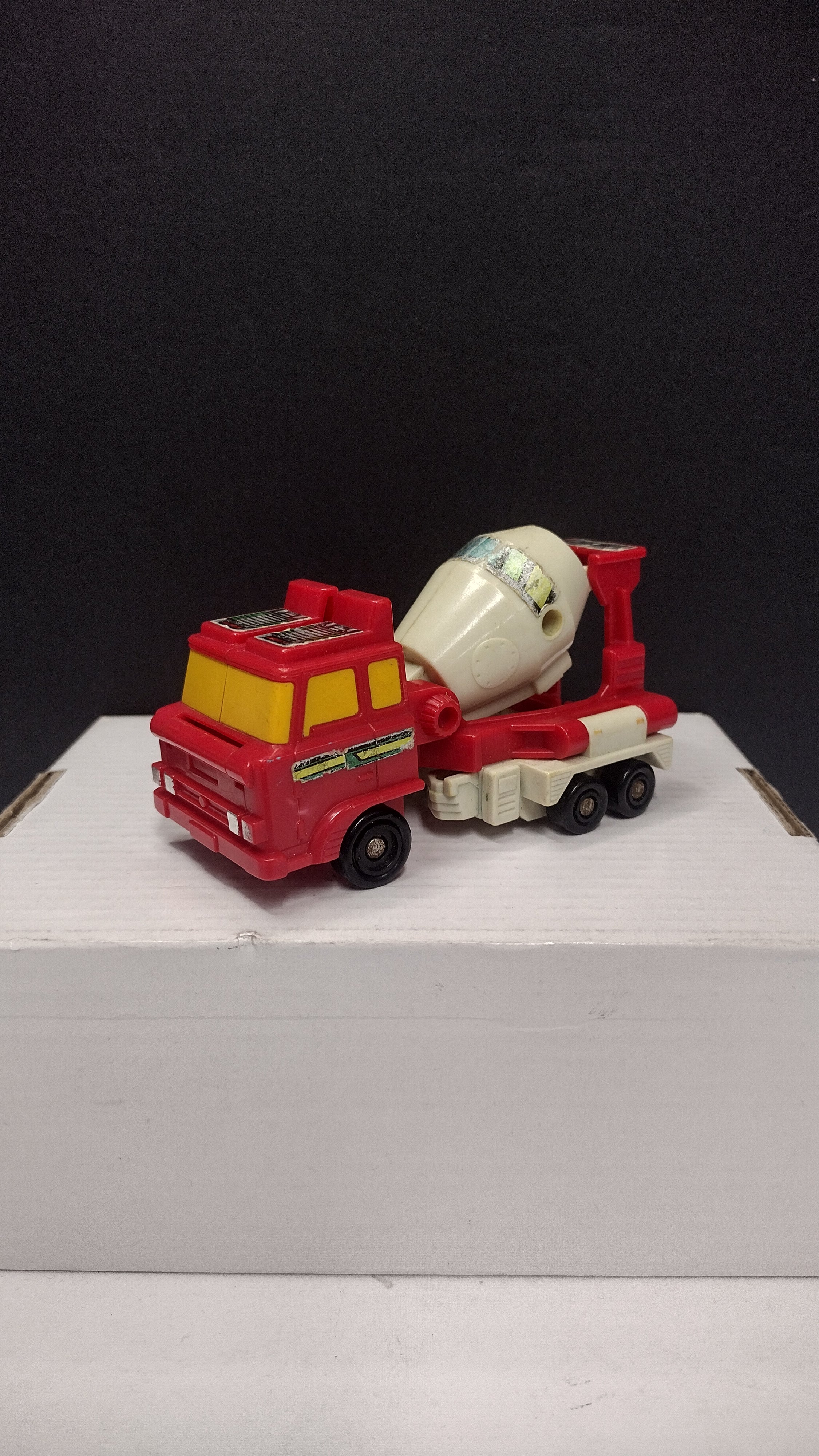 Vintage 1987 G1 Transformers: Targetmasters Quickmix Action Figure – Loose Autobot (Non-Mint / Parts & Restoration / Missing Targetmasters)