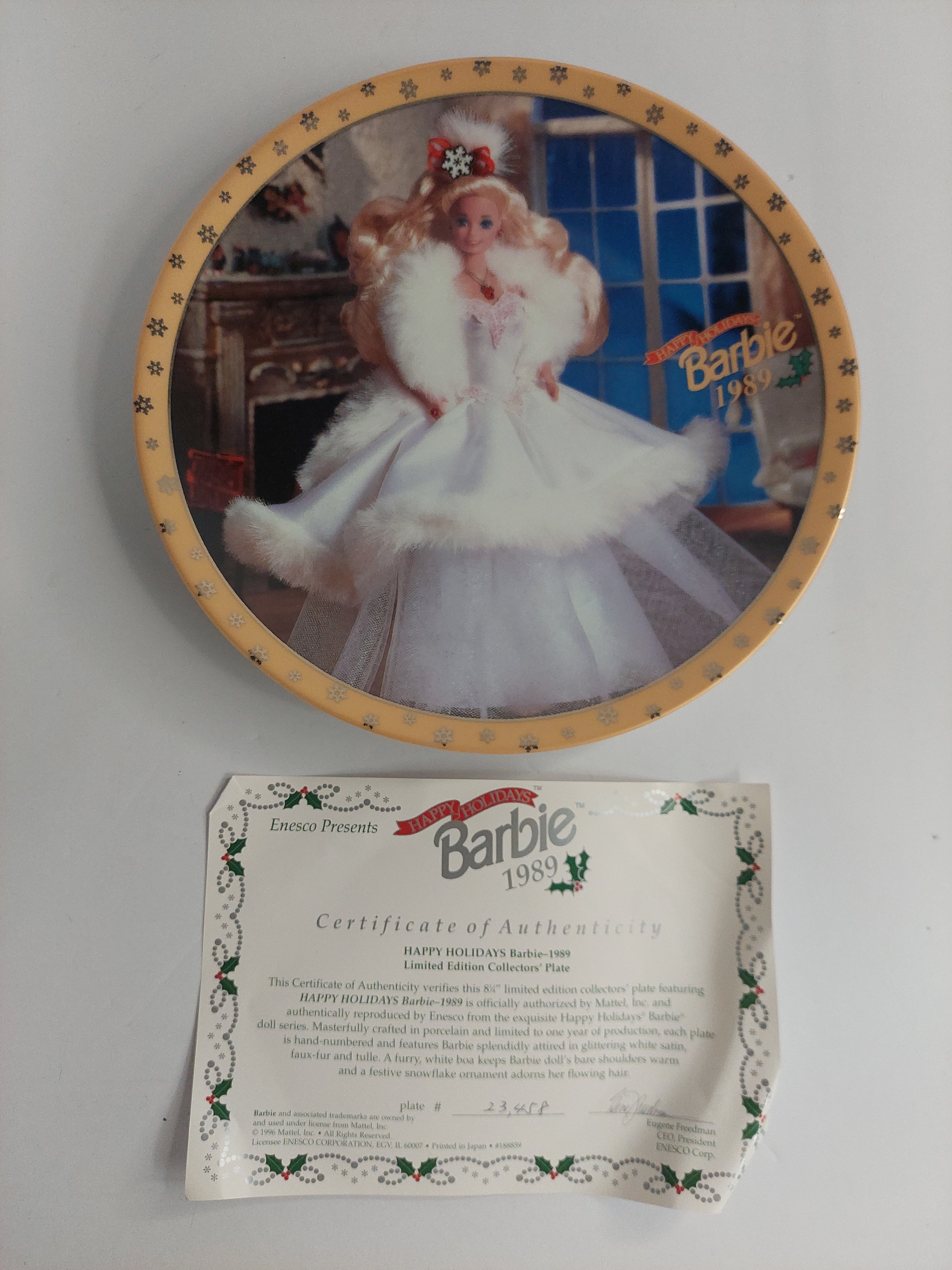 Vintage 1989 Happy Holidays Barbie Limited Edition Collector's Plate