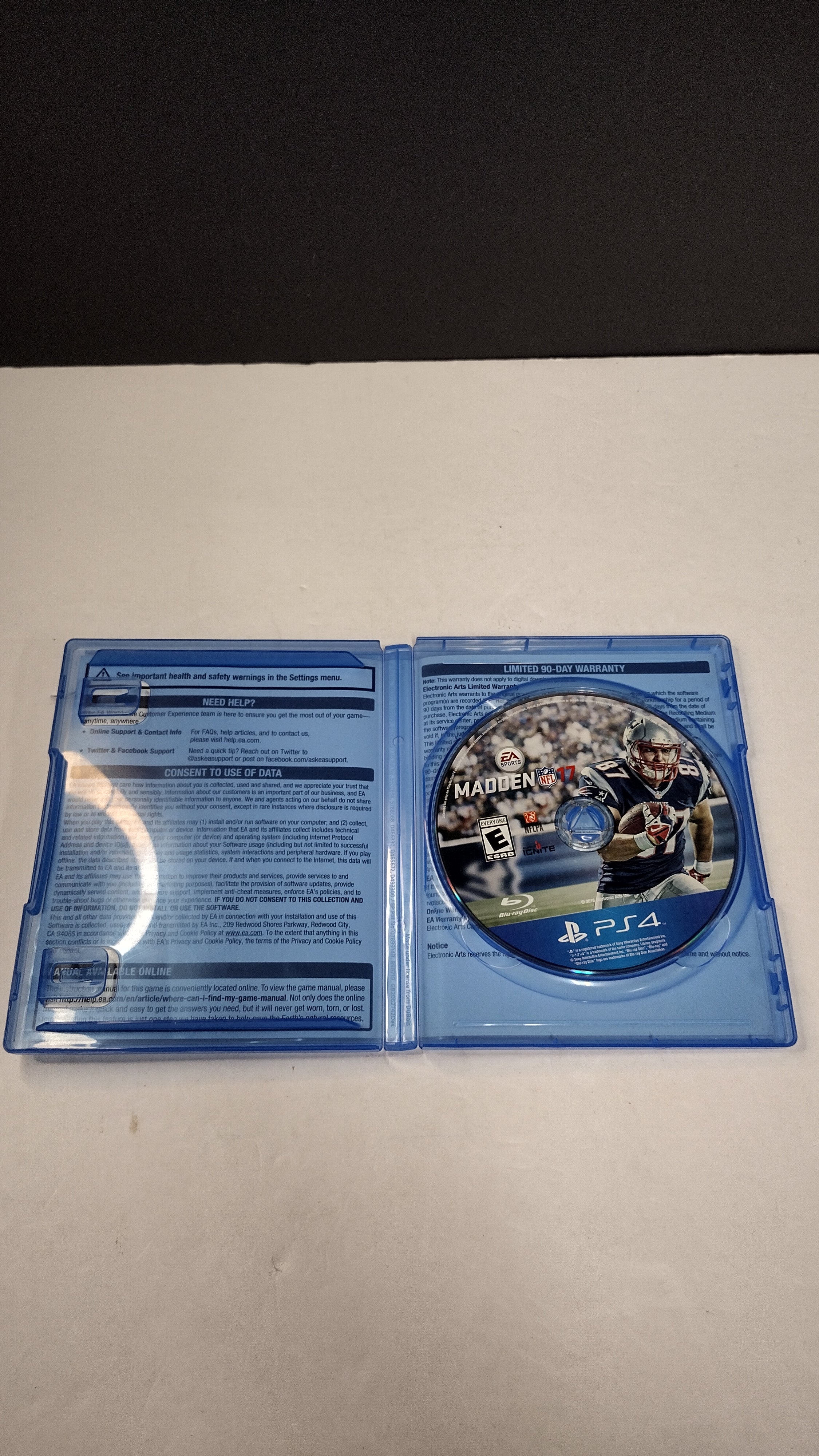 Sony PlayStation 4: Madden NFL 17