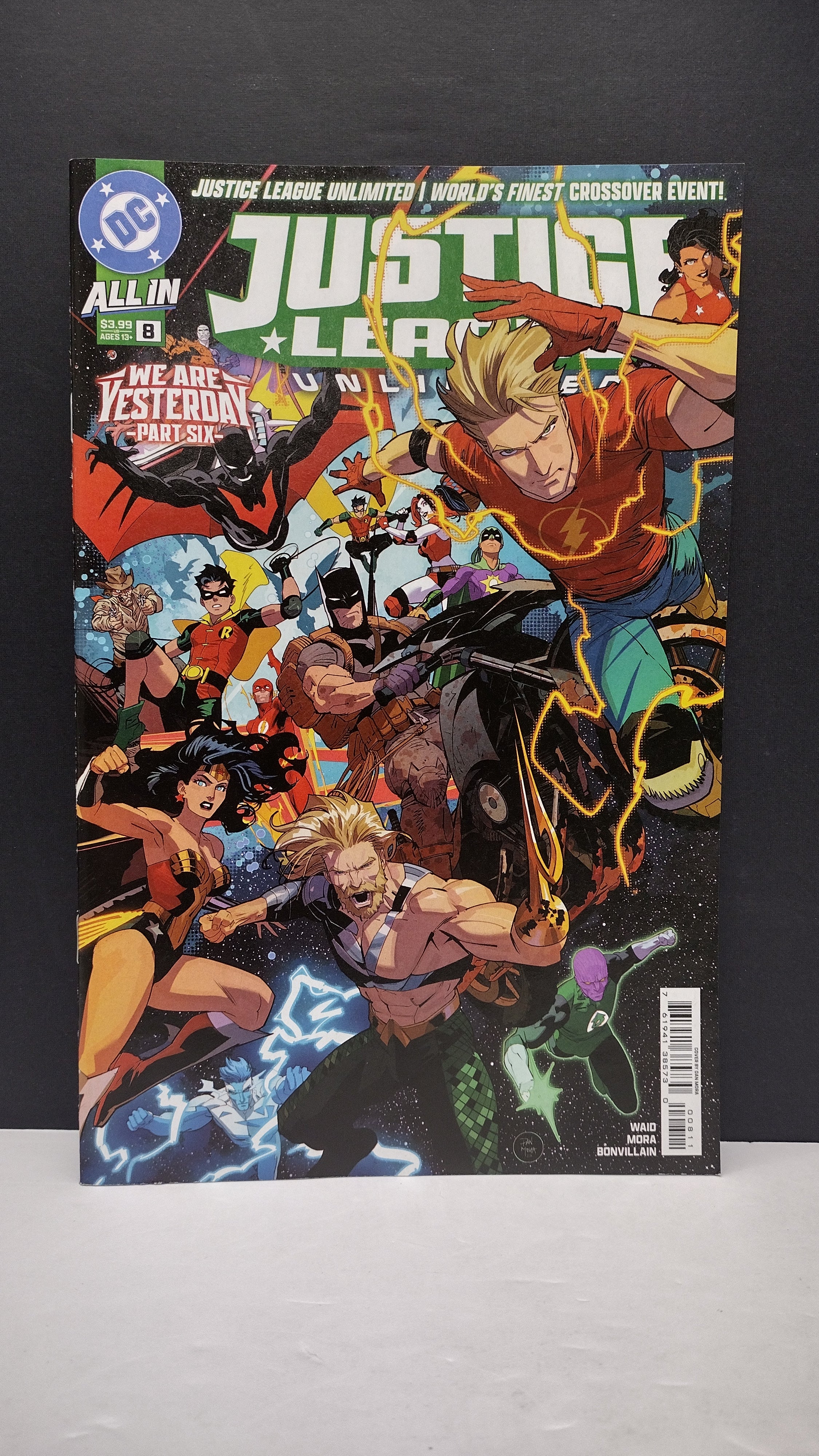 DC Comics Modern Era Lot – 4 Book Set - Lot H2 (Brand New / Unread)
