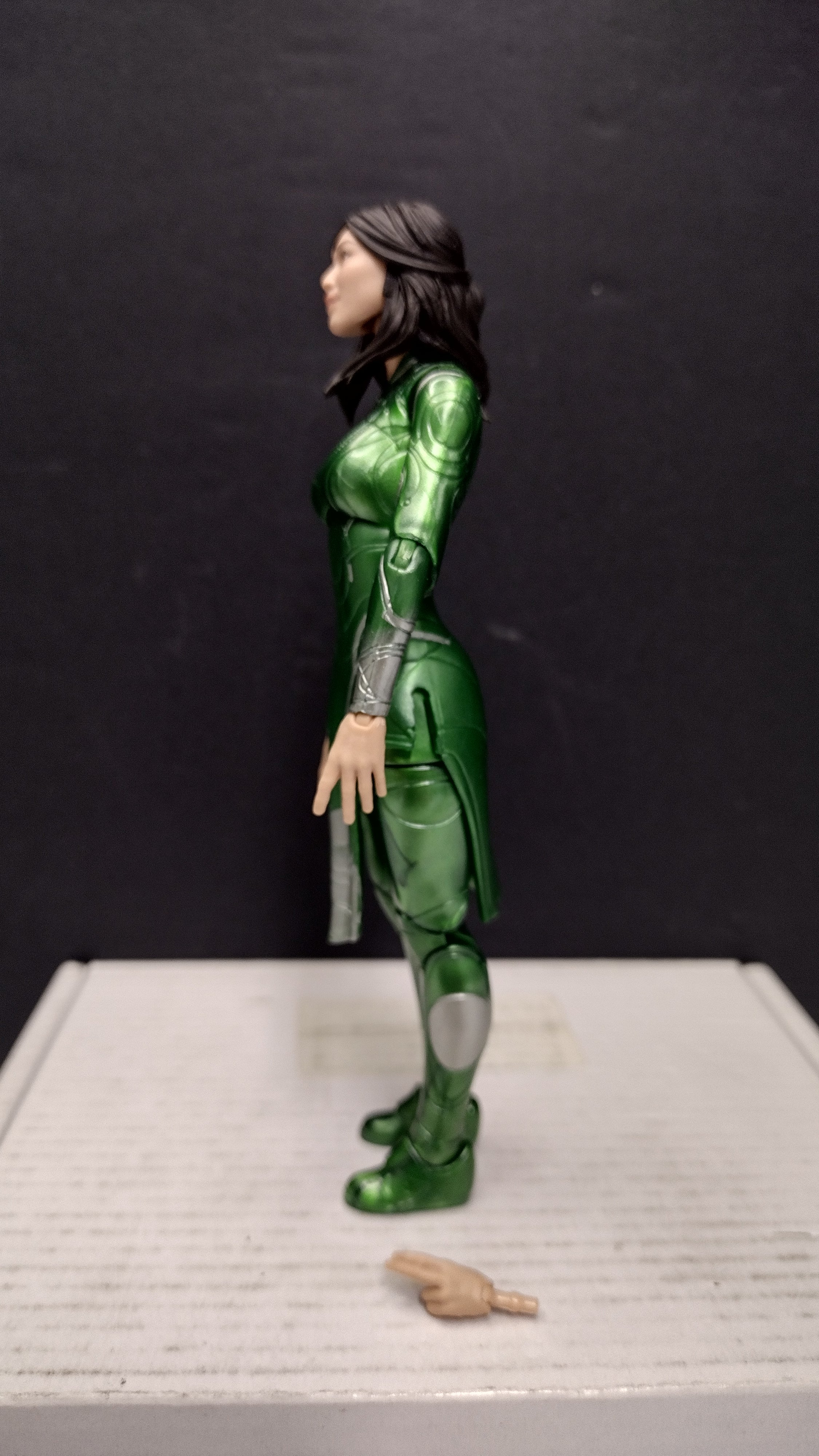 Marvel Legends Series MCU Eternals Sersi 6-Inch Action Figure (Loose w/ 1 Extra Hand)