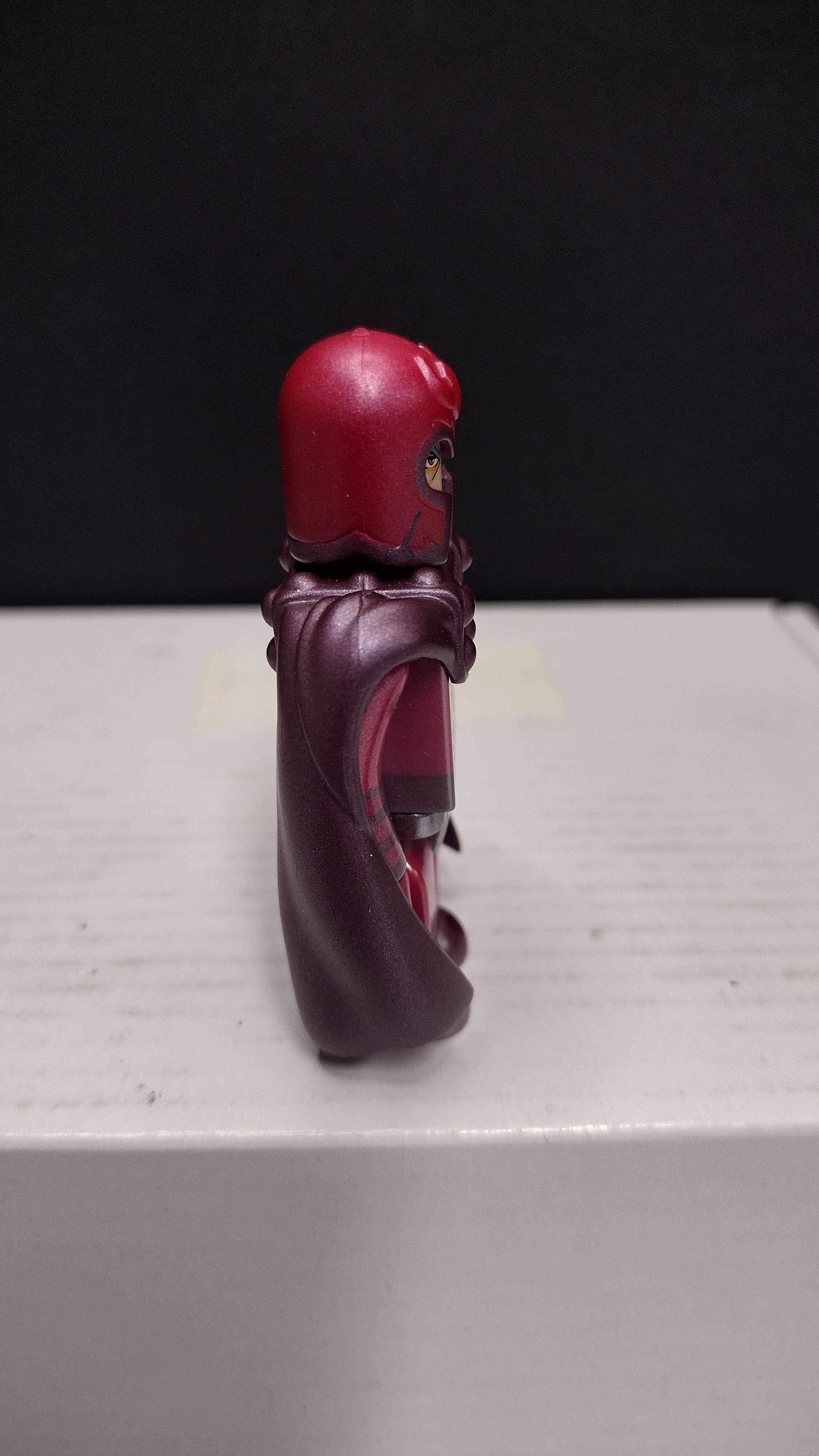 Authentic Marvel Super Heroes x Medicom Toy: Kubrick Series 3 – Magneto 100% Micro Figure • Ultimate / Modern Variant (2004)