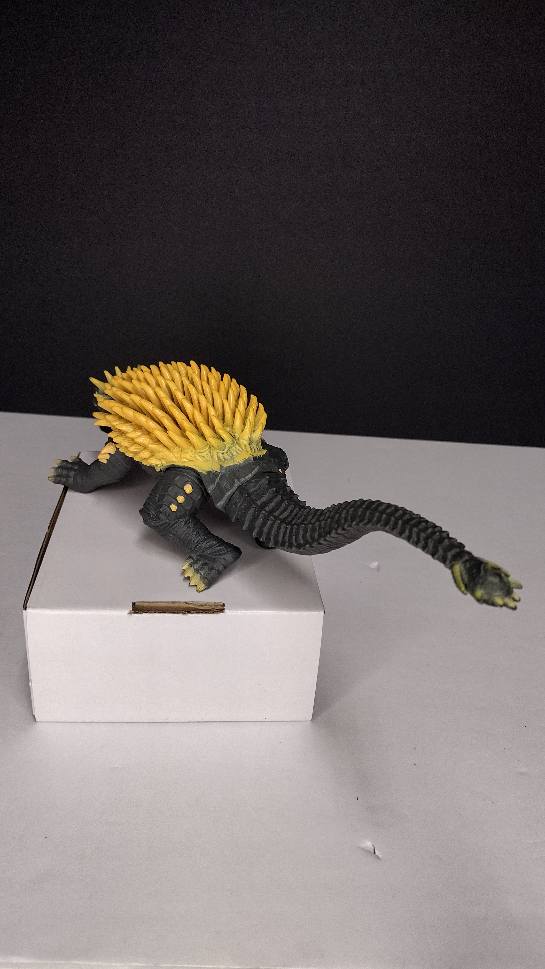 2004 Bandai Toho Movie Monster Series – Anguirus (Final Wars Version)