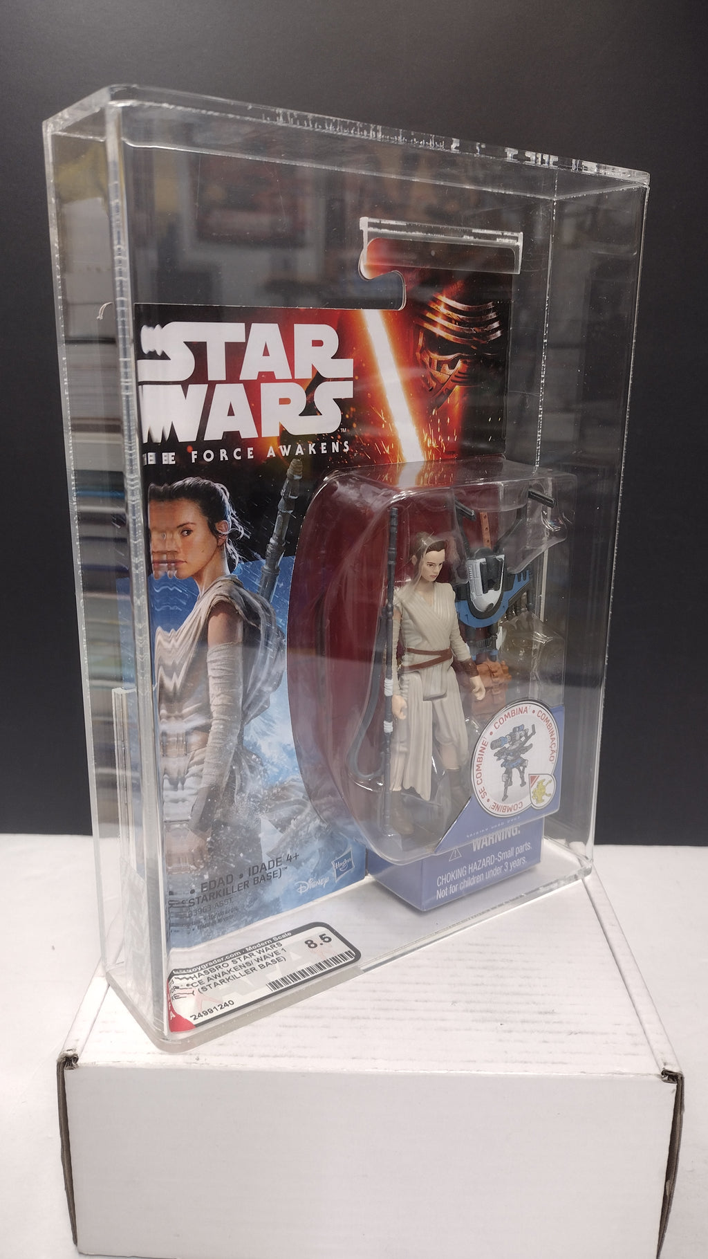 Star Wars: The Force Awakens Rey (Starkiller Base) 3.75" Action Figure – AFA Graded 8.5 NM+ (MIB)