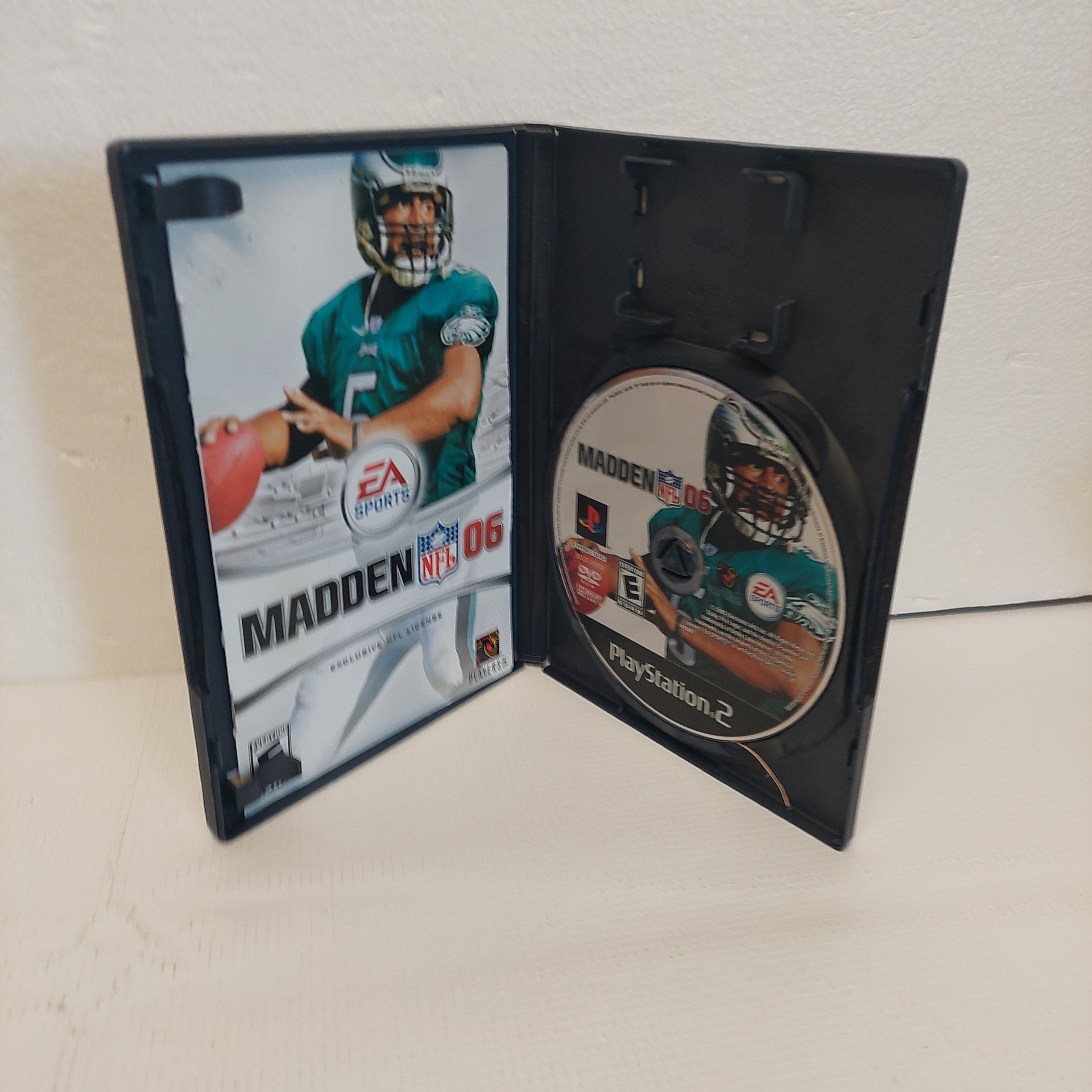 PS2 Madden 06 NFL